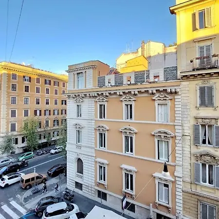 Leto Apartment